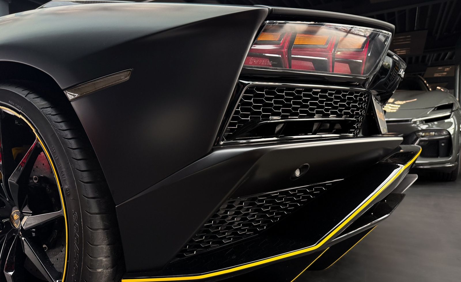 Lamborghini Aventador S/COUPE/V12/CARBON/MATT/SENSONUM SOUND foto 15