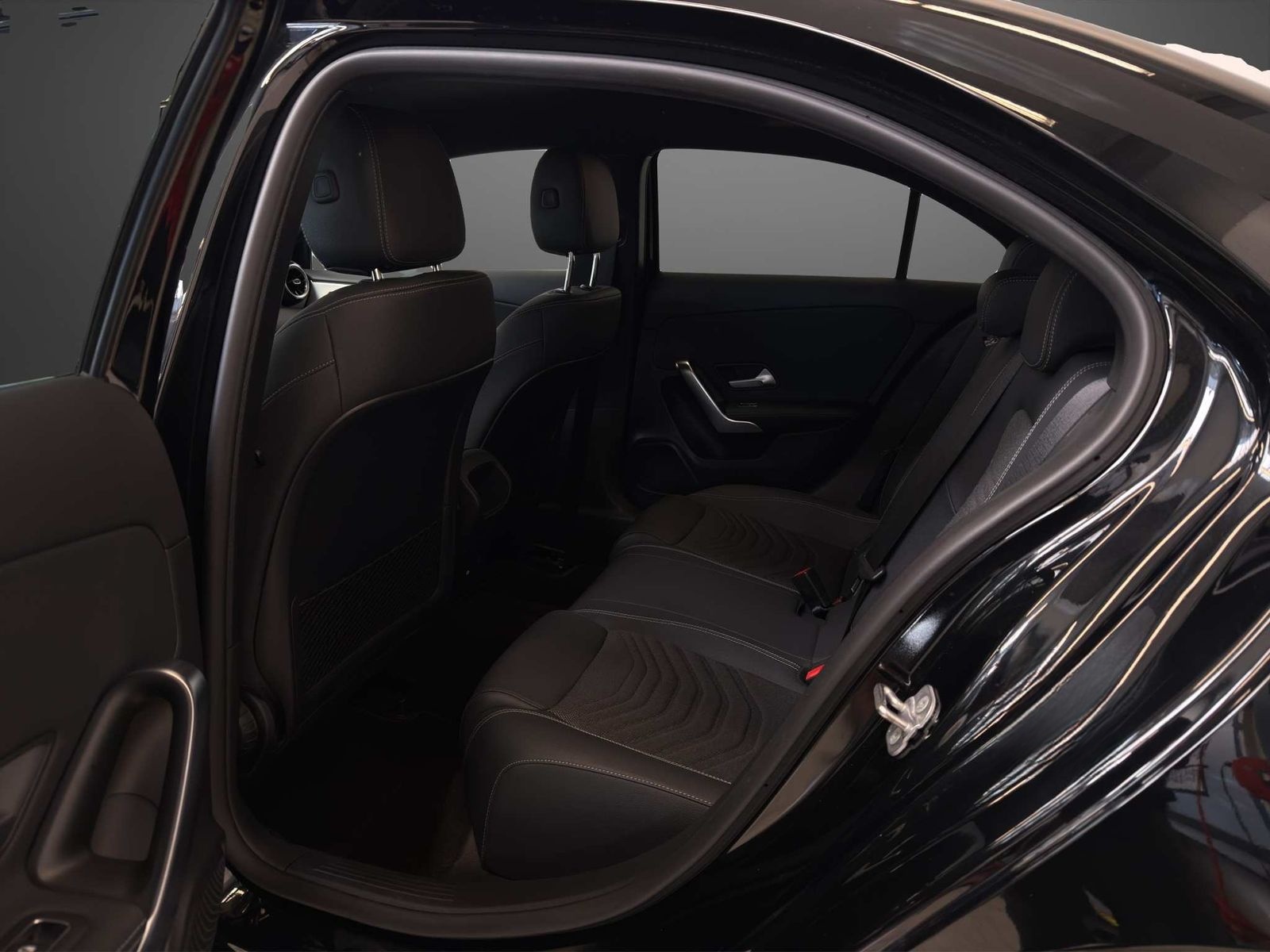 Mercedes-Benz A 200 d Limousine Progressive*NIGHT*SHZ*LED*18"* foto 8