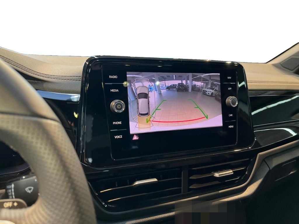 Volkswagen T-Roc 1.5 TSI R-Line Style+Carbon+Fahrassist+SHD foto 6