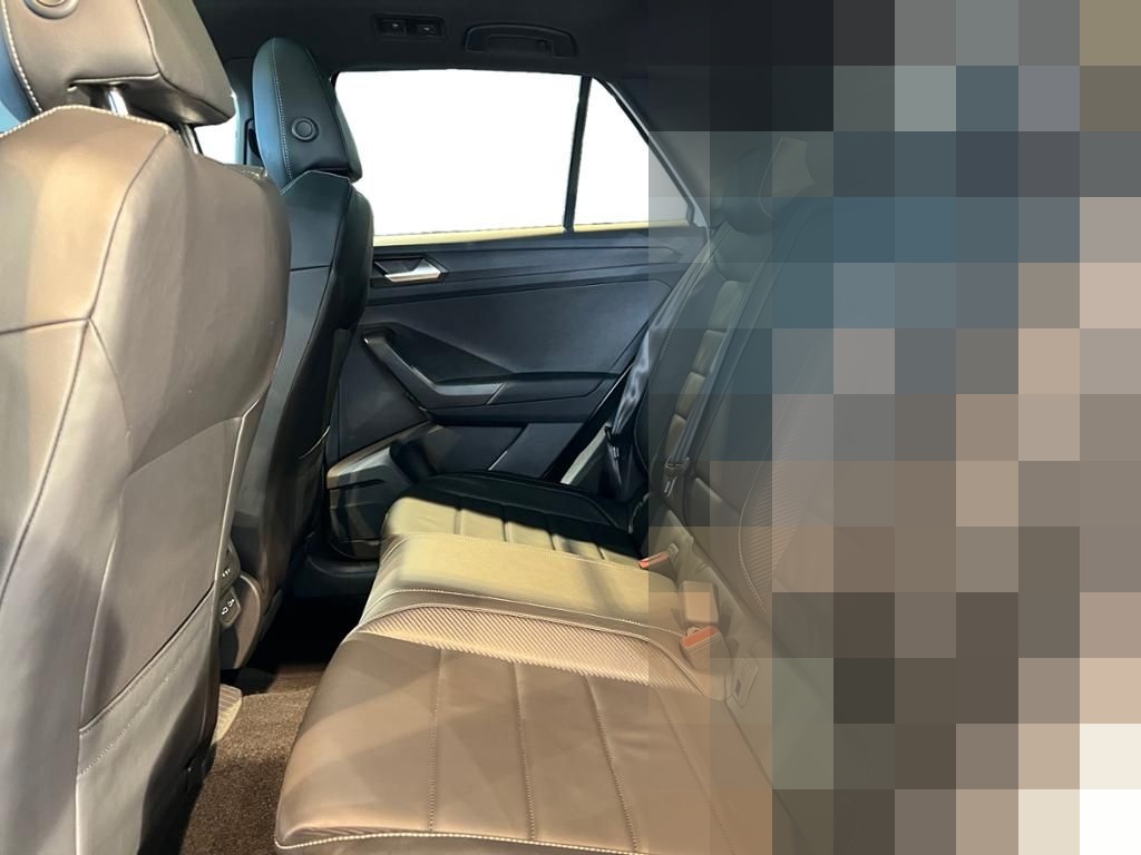 Volkswagen T-Roc 1.5 TSI R-Line Style+Carbon+Fahrassist+SHD foto 7