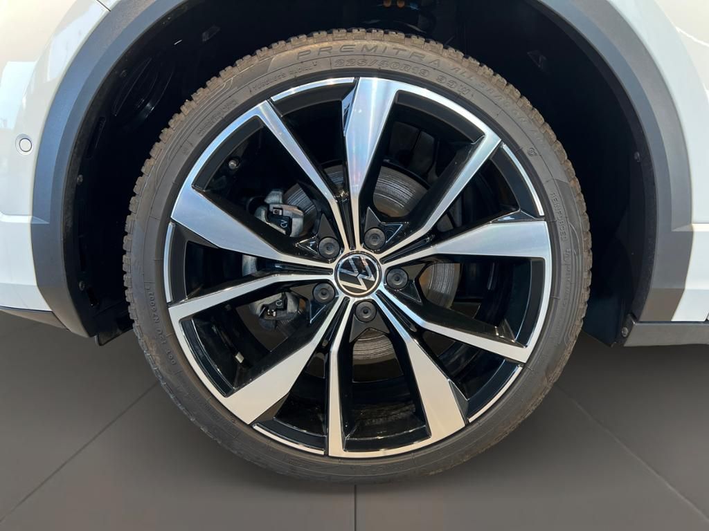 Volkswagen T-Roc 1.5 TSI R-Line Style+Carbon+Fahrassist+SHD foto 8