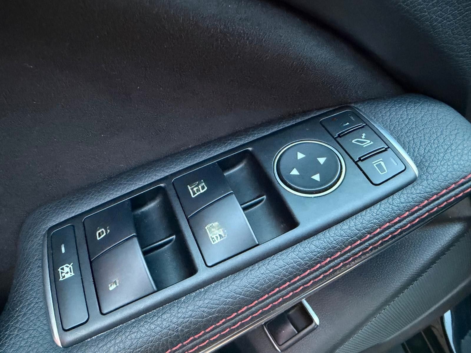 Mercedes-Benz GLA 45 AMG 4Matic HARMAN KARDON foto 28