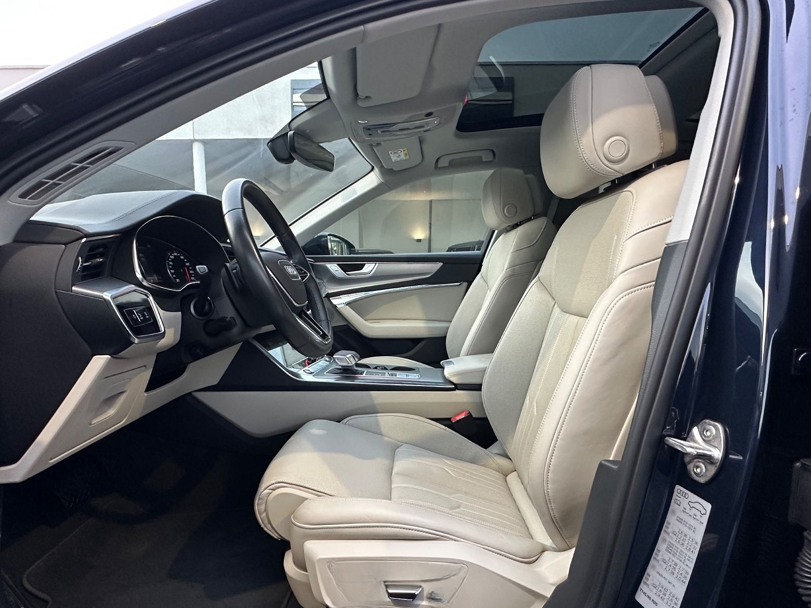 Audi A6 Avant 55 TFSI quattro S line | Panorama foto 11