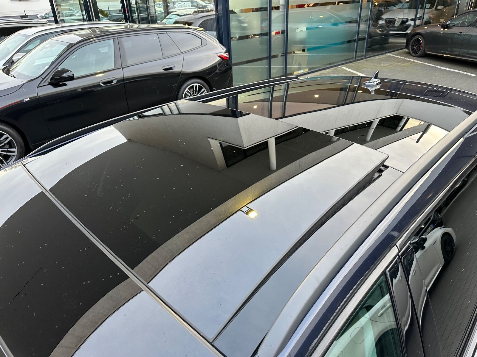 Audi A6 Avant 55 TFSI quattro S line | Panorama foto 9