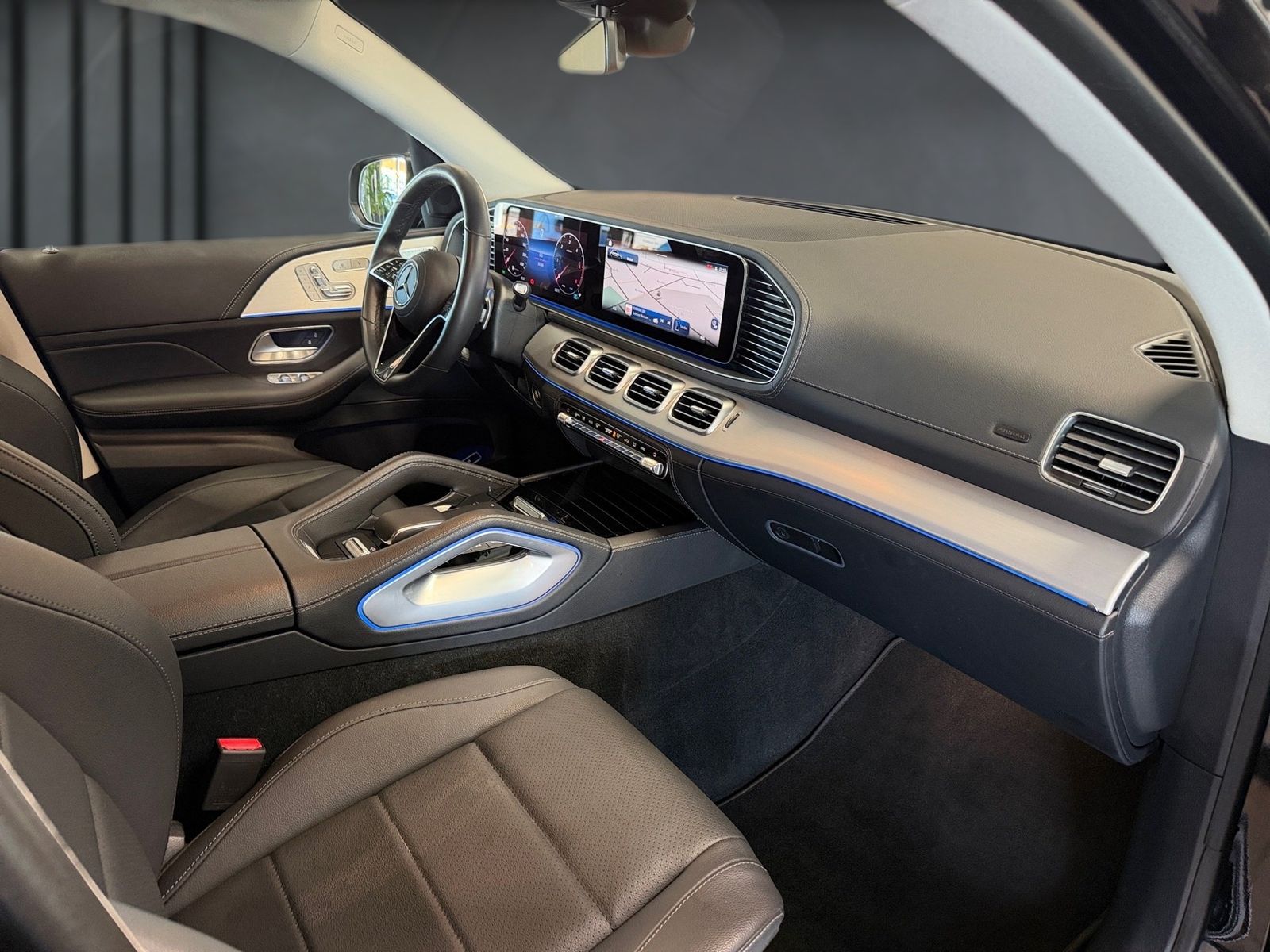 Mercedes-Benz GLE 300 d 4M MBEAM+DISTRONIC+SOUND+AIRMATIC+360° foto 15