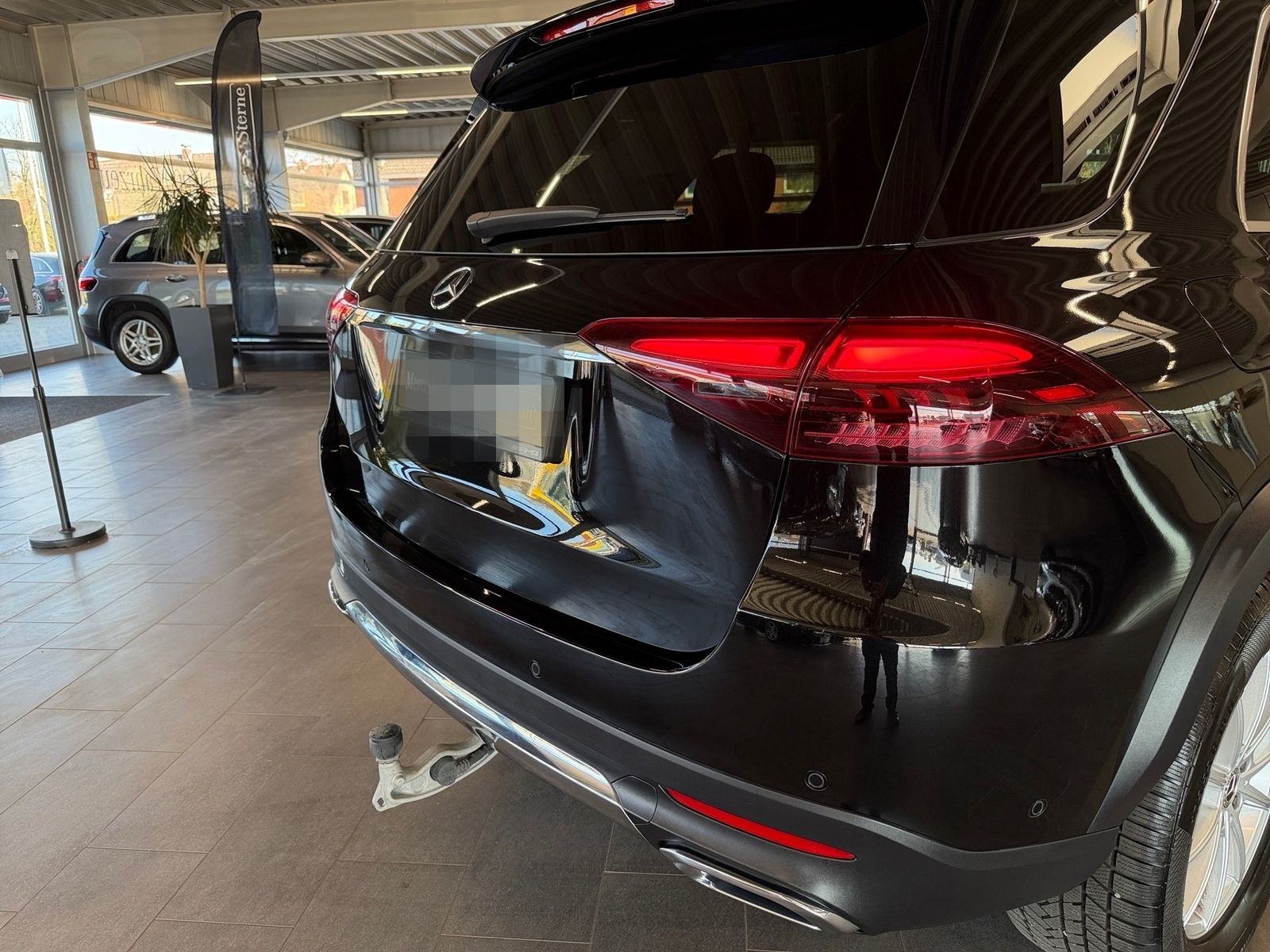 Mercedes-Benz GLE 300 d 4M MBEAM+DISTRONIC+SOUND+AIRMATIC+360° foto 10