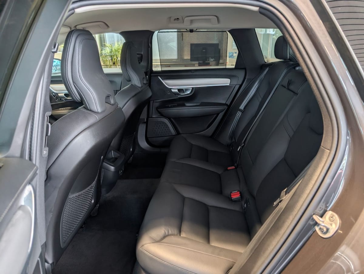 Volvo V90 Kombi Plus Bright*LED*ACC*Leder*    KAM360° foto 4