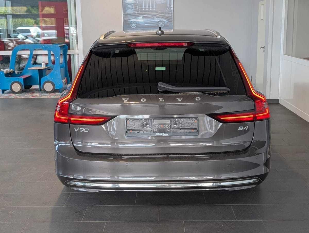 Volvo V90 Kombi Plus Bright*LED*ACC*Leder*    KAM360° foto 6