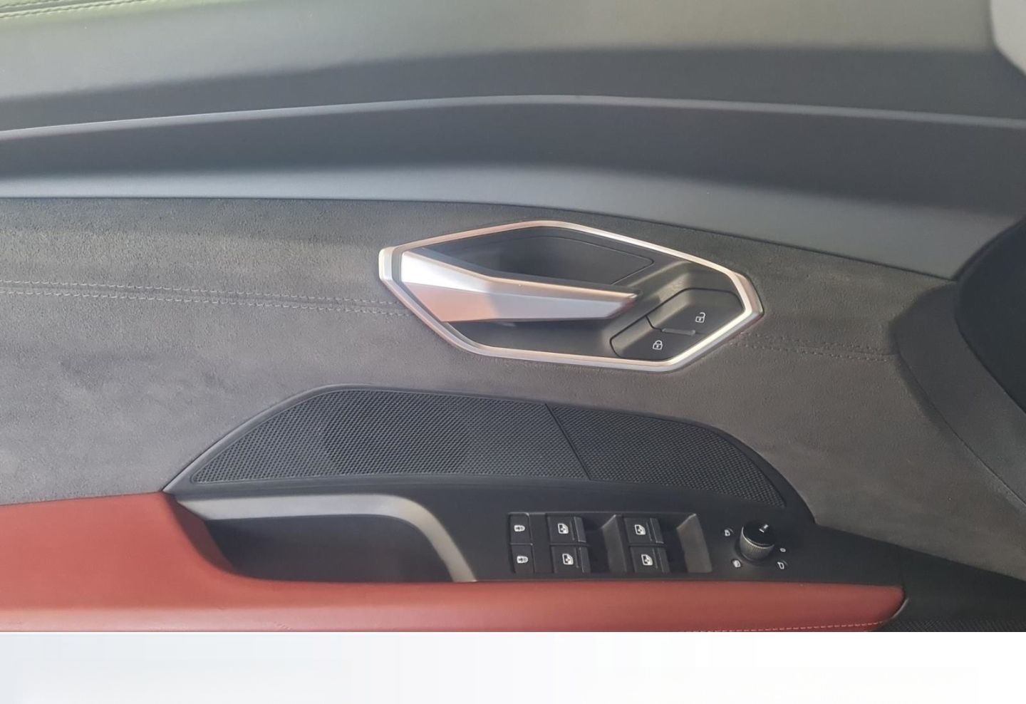 Audi e-tron GT quattro  Navi+CarPlay+Top View+LM20+Le foto 9