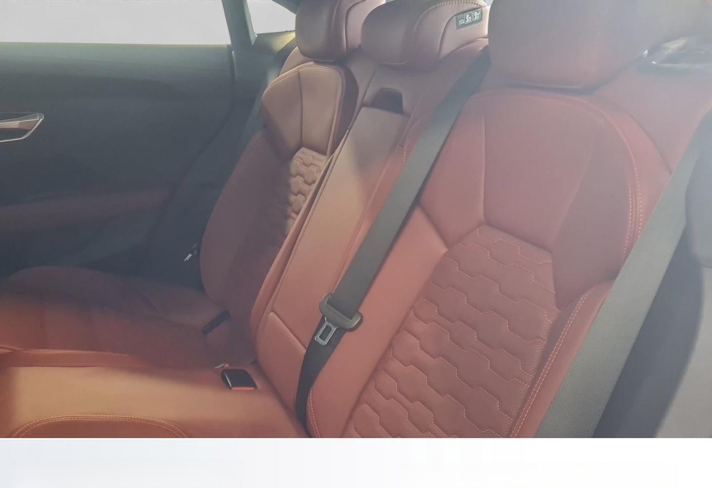 Audi e-tron GT quattro  Navi+CarPlay+Top View+LM20+Le foto 10