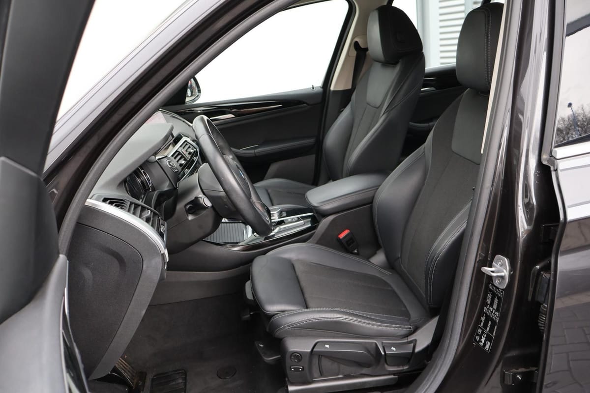 BMW X3 xDrive 20 i xLine HuD PDC LED Teilleder 1.Hd foto 8