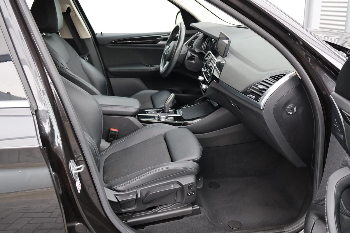 BMW X3 xDrive 20 i xLine HuD PDC LED Teilleder 1.Hd foto 9