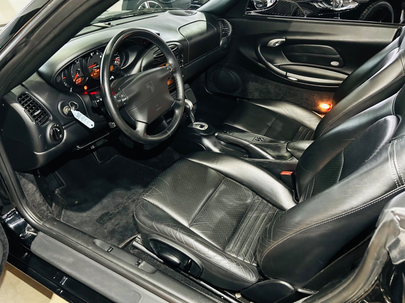Porsche 911 Carrera *Xenon*Tempomat*Sitzheizung*Leder* foto 16