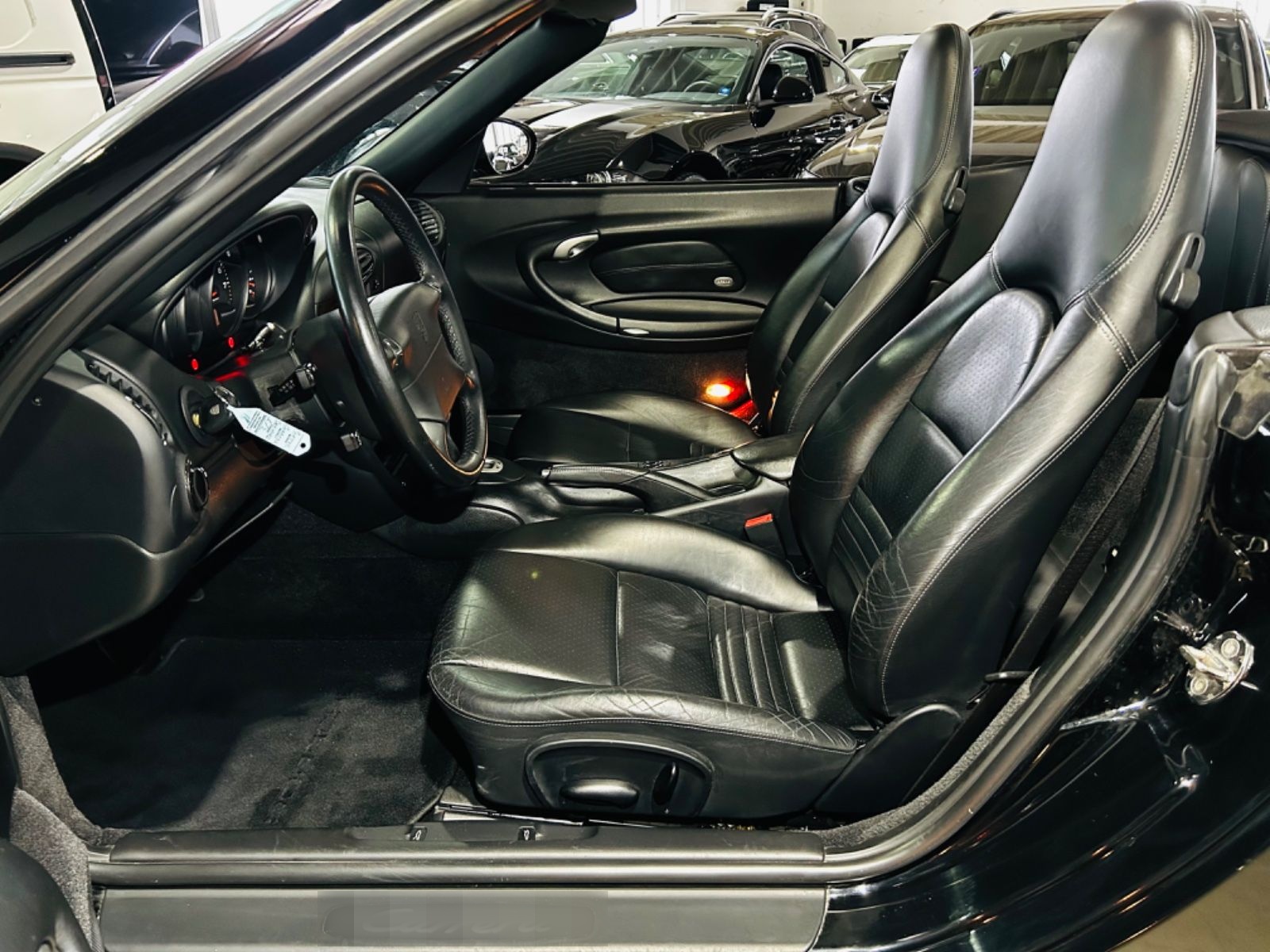 Porsche 911 Carrera *Xenon*Tempomat*Sitzheizung*Leder* foto 17