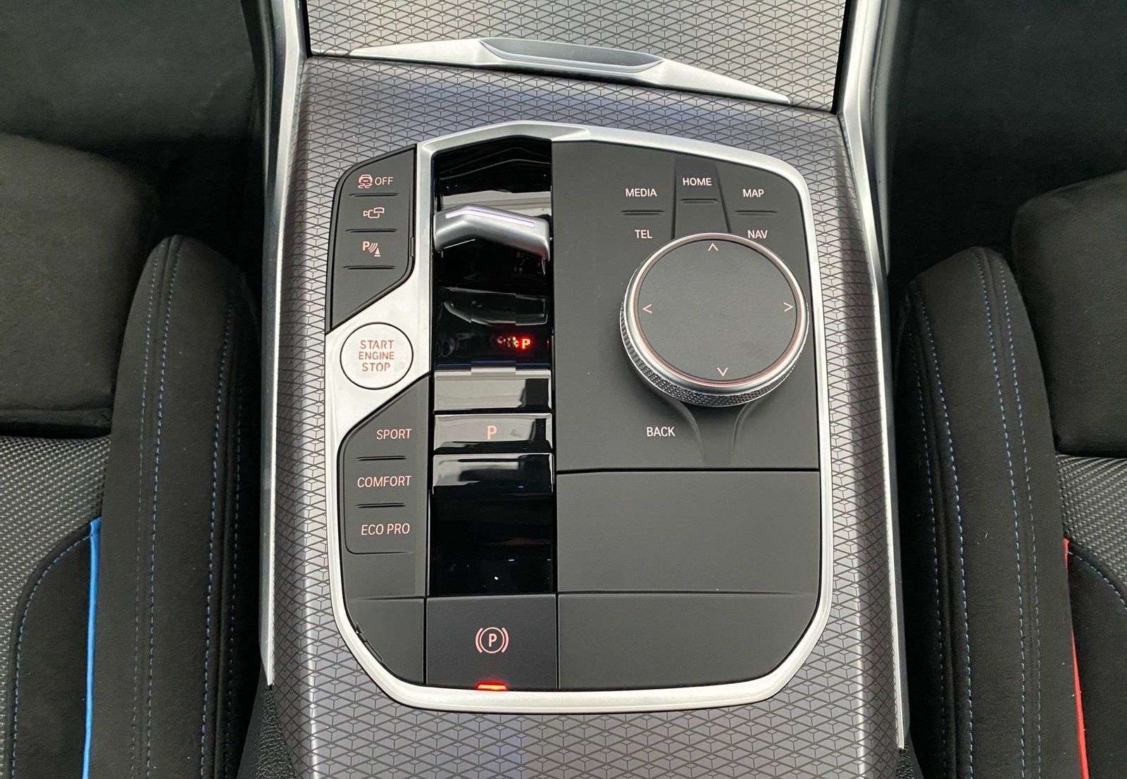 BMW 320d xDrive Touring M Sport HUD LC Prof. DA+ AHK foto 14