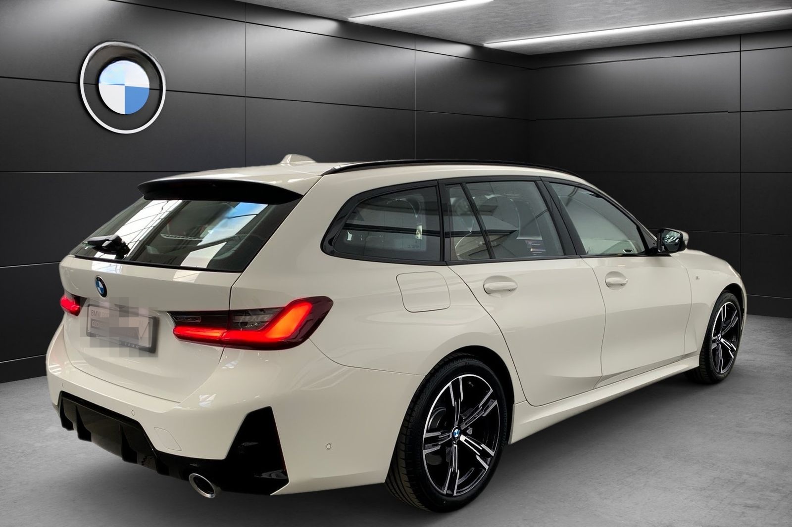 BMW 320d xDrive Touring M Sport HUD LC Prof. DA+ AHK foto 6