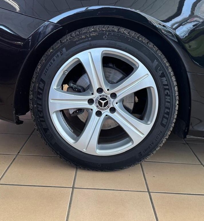 Mercedes-Benz E 220 AMG-Line 360° Kamera Pano. Widescreen  Bur foto 21