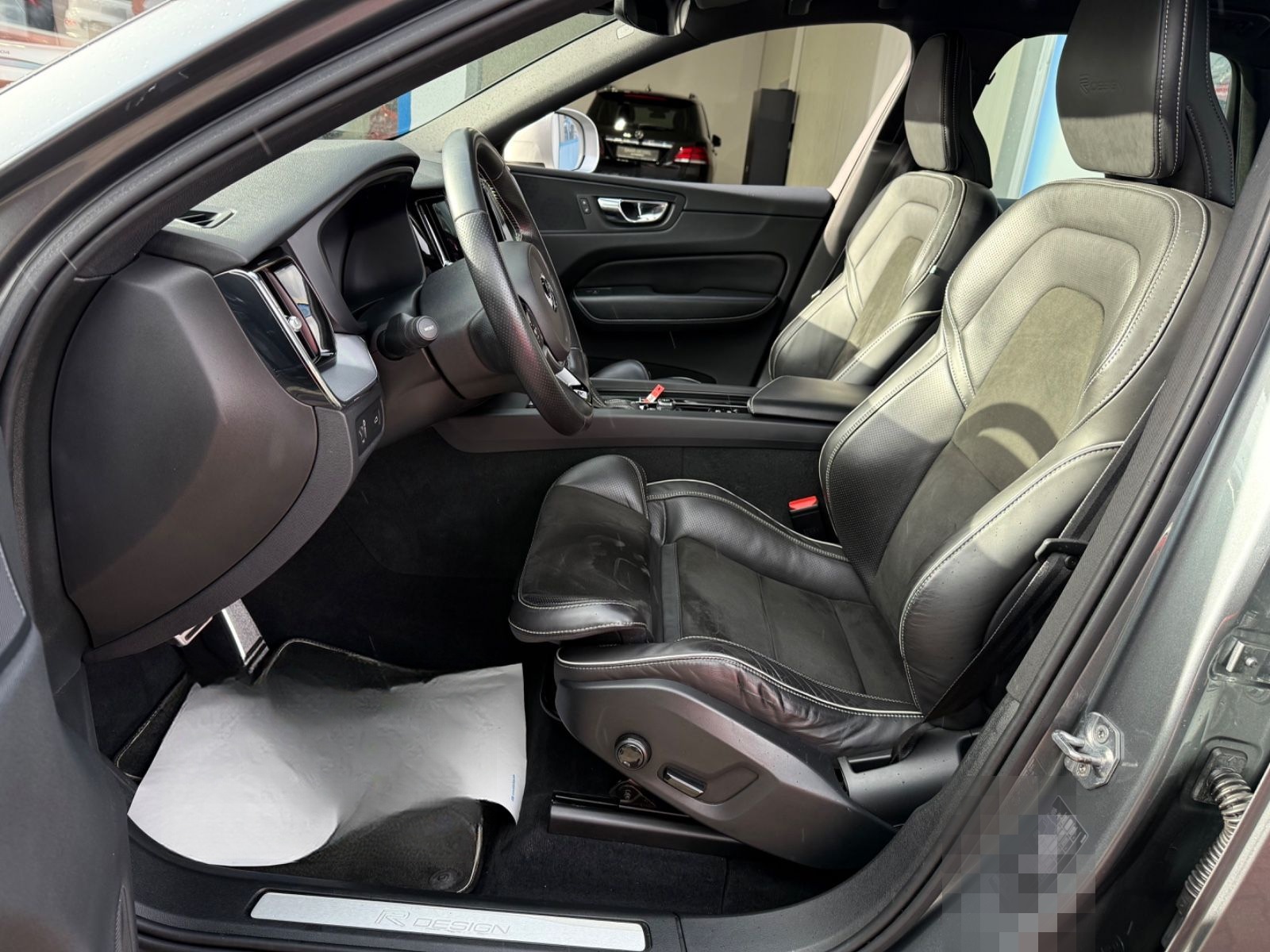 Volvo XC 60 XC60 R Design AWD foto 11