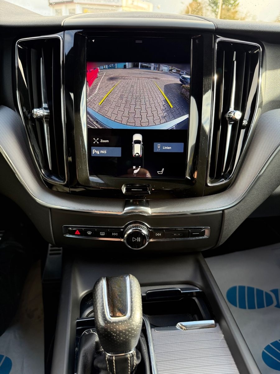 Volvo XC 60 XC60 R Design AWD foto 19