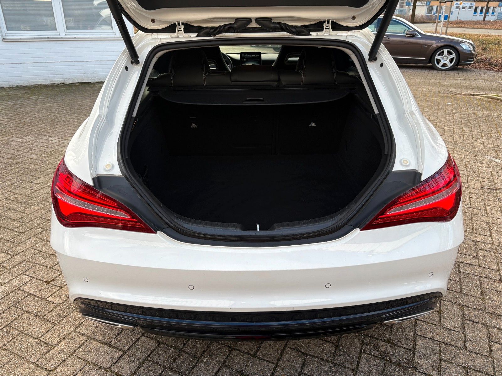 Mercedes-Benz CLA 220d AMG Night Paket Urban Style Edition foto 15