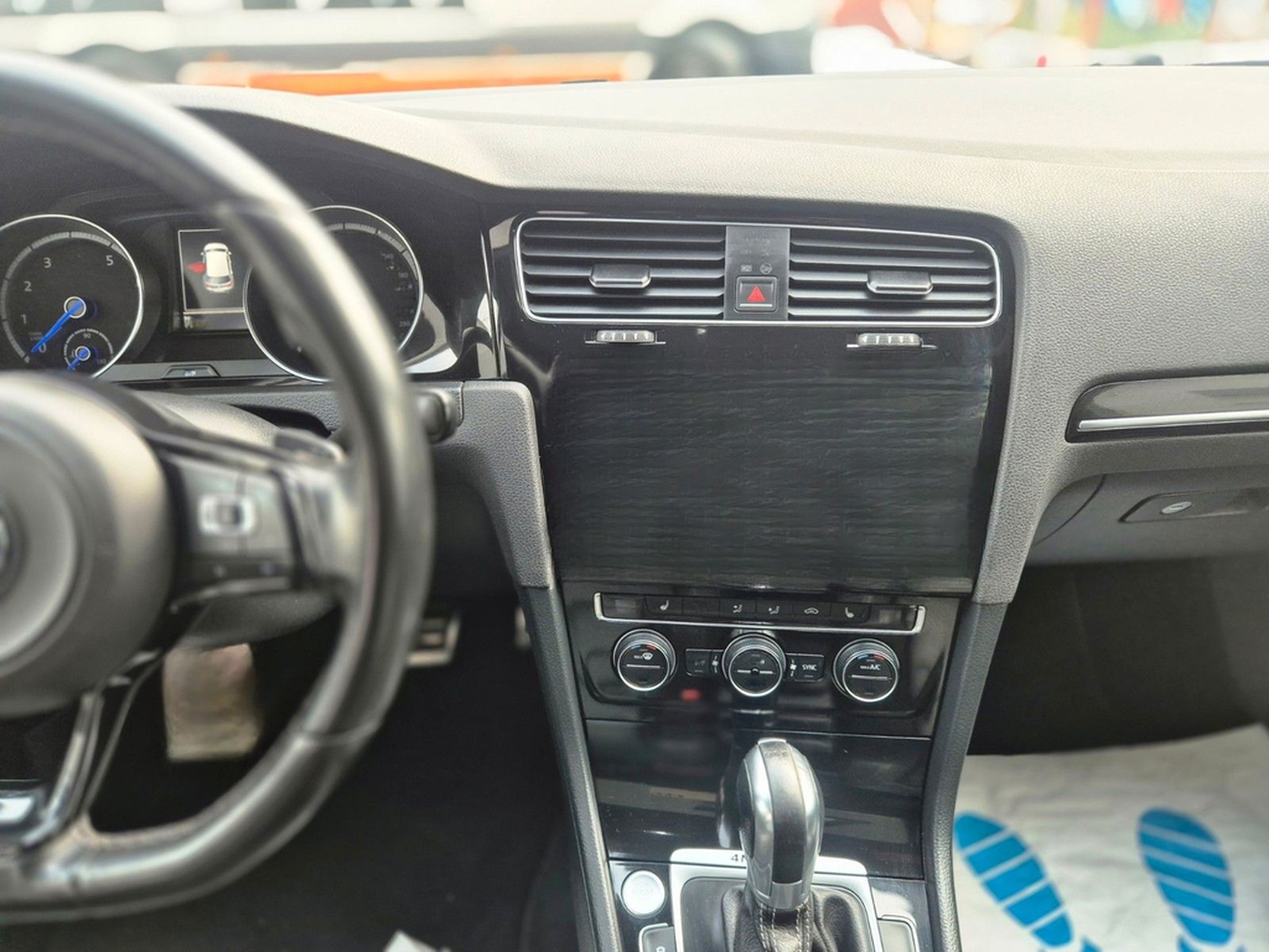 Volkswagen Golf VII Lim. R BMT 4Motion R_line foto 12