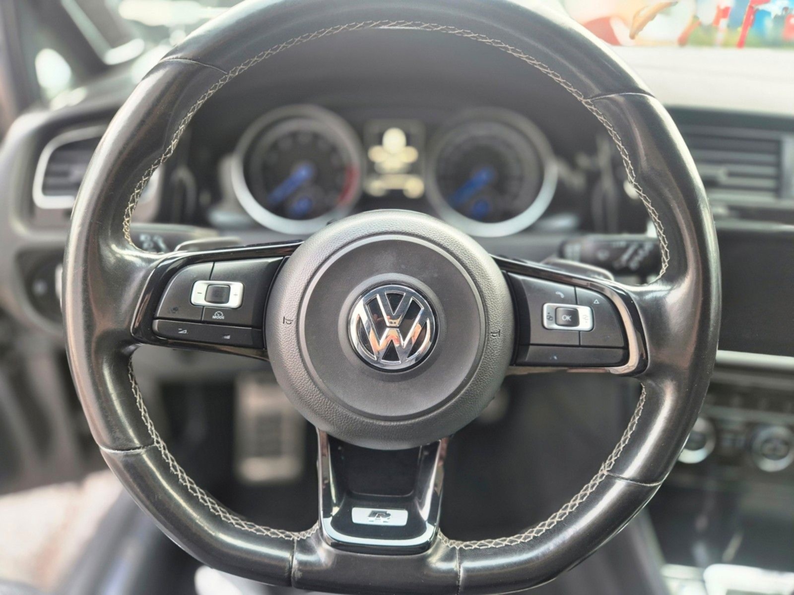 Volkswagen Golf VII Lim. R BMT 4Motion R_line foto 13