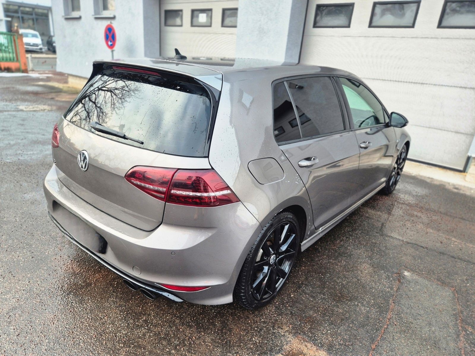 Volkswagen Golf VII Lim. R BMT 4Motion R_line foto 14