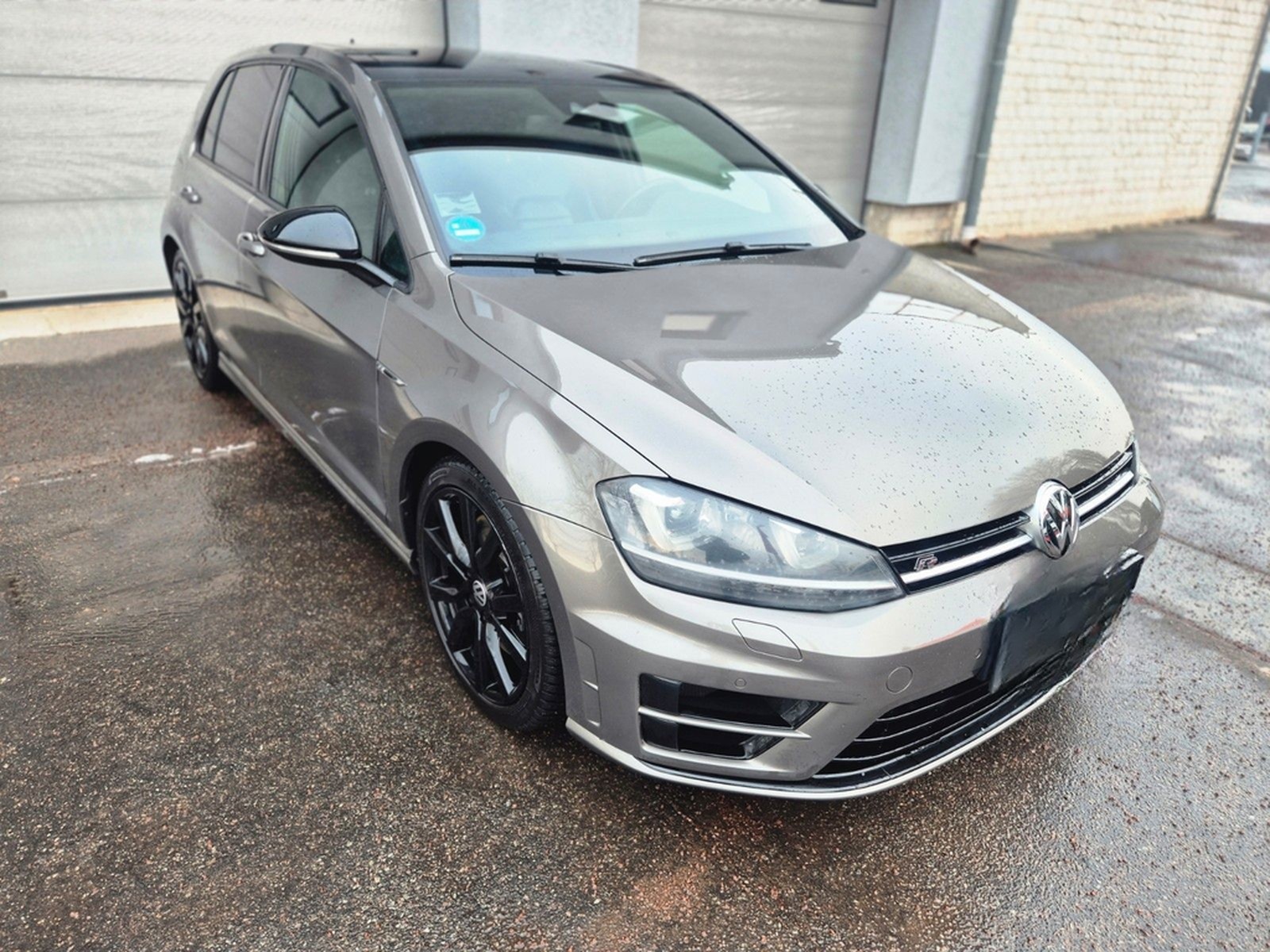 Volkswagen Golf VII Lim. R BMT 4Motion R_line foto 3