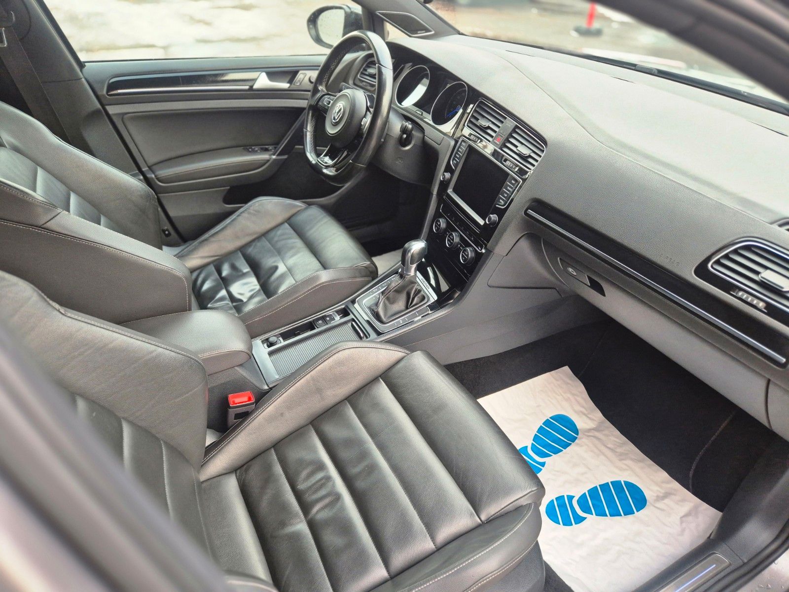 Volkswagen Golf VII Lim. R BMT 4Motion R_line foto 8