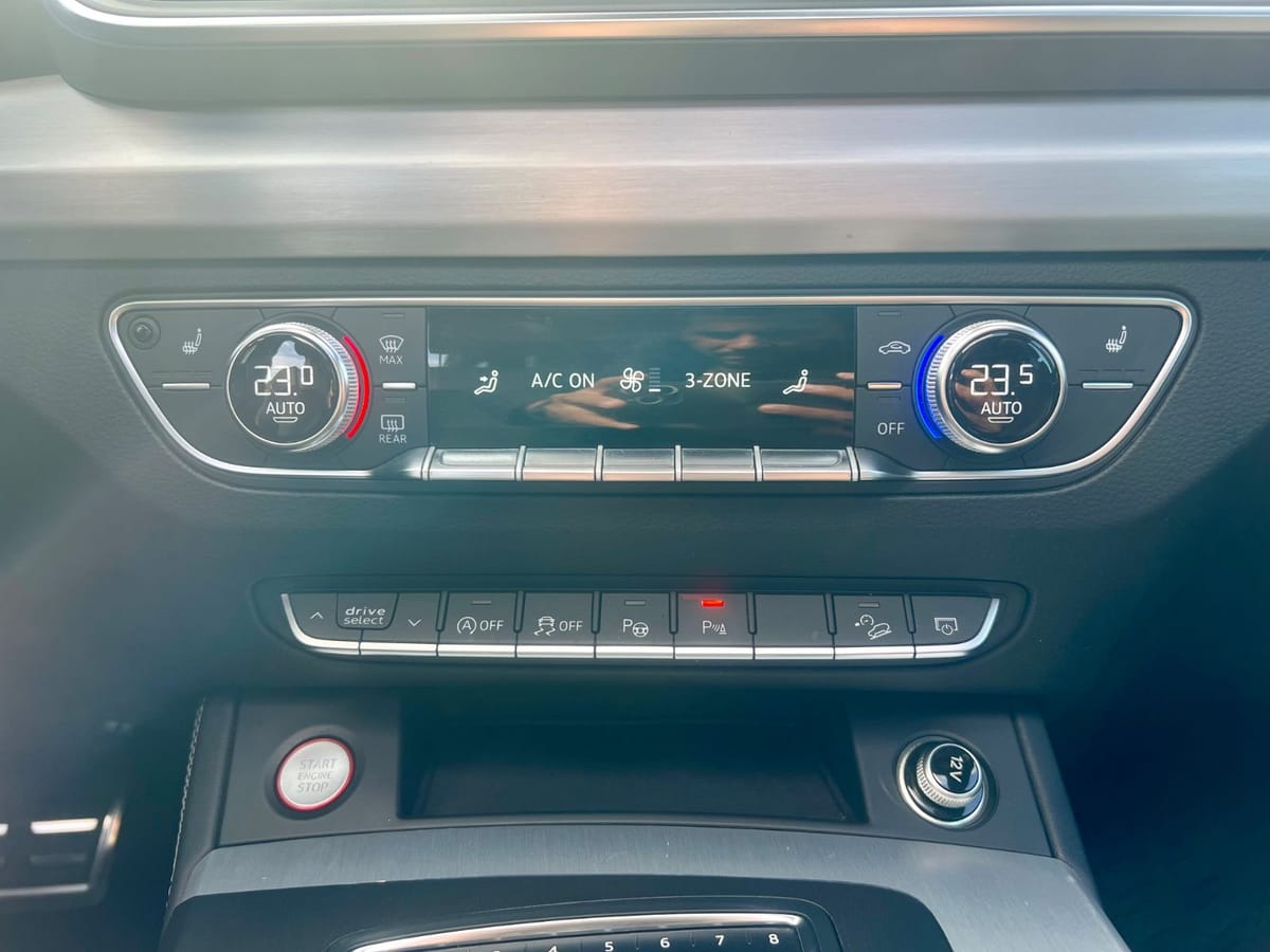 Audi SQ5 3.0 TDI quattro PANO KAM AHK foto 13