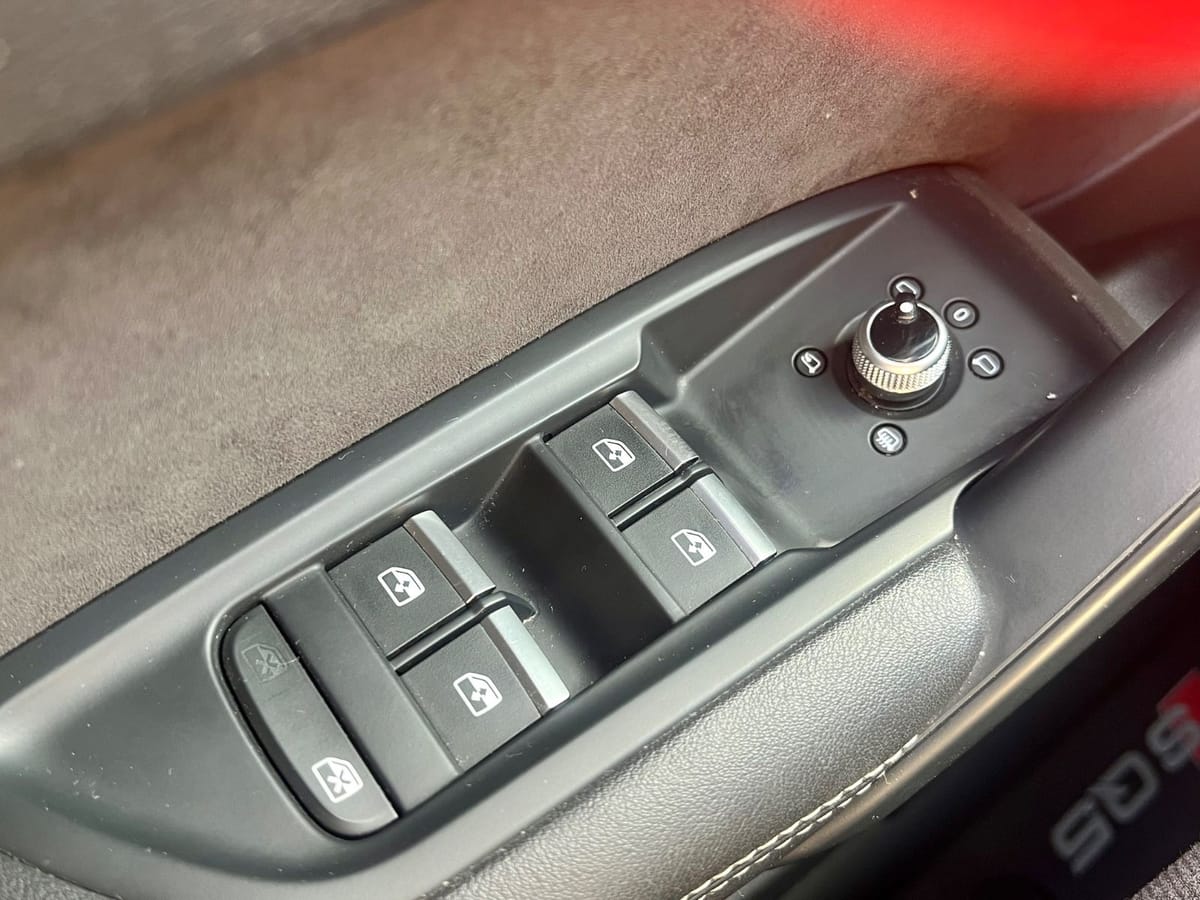 Audi SQ5 3.0 TDI quattro PANO KAM AHK foto 19