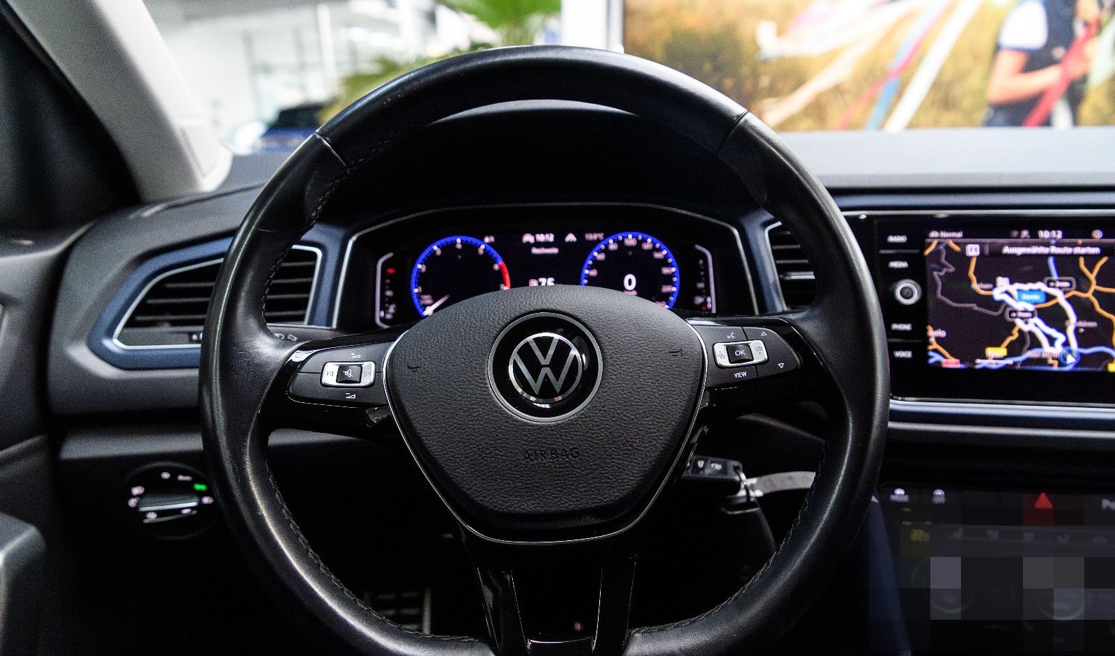 Volkswagen T-Roc 1,5 United+LM+SH+PDC+Drive Mode+Digi Cockp foto 24