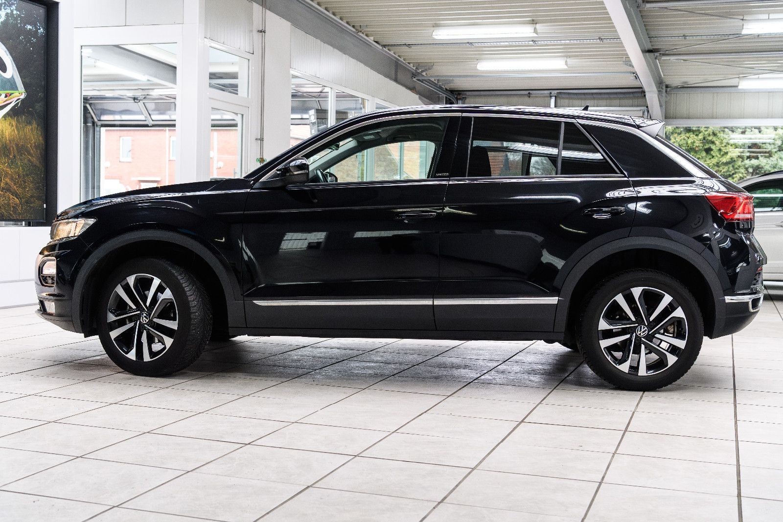 Volkswagen T-Roc 1,5 United+LM+SH+PDC+Drive Mode+Digi Cockp foto 4