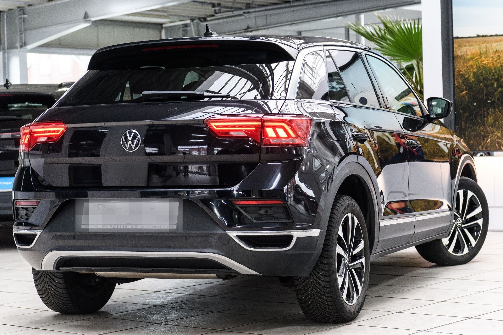 Volkswagen T-Roc 1,5 United+LM+SH+PDC+Drive Mode+Digi Cockp foto 6