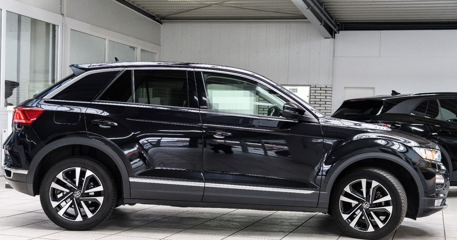 Volkswagen T-Roc 1,5 United+LM+SH+PDC+Drive Mode+Digi Cockp foto 7