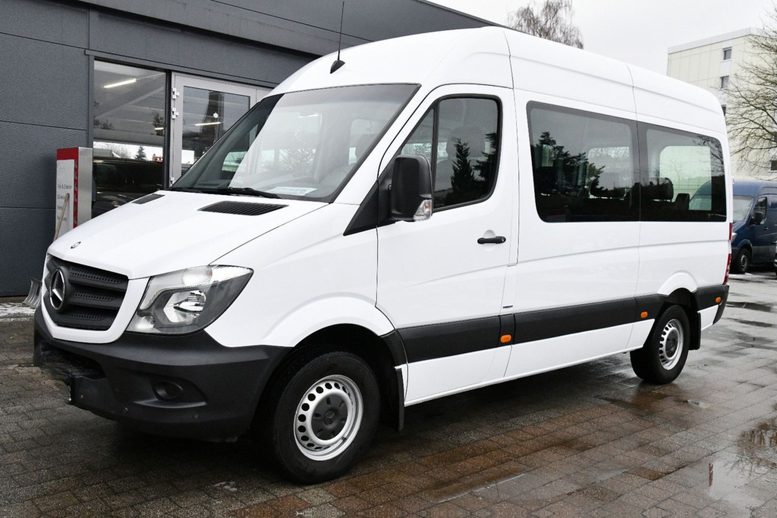 Mercedes-Benz Sprinter 313CDI Bus 9-Sitze L2H2 RWD Schwingsitz foto 2