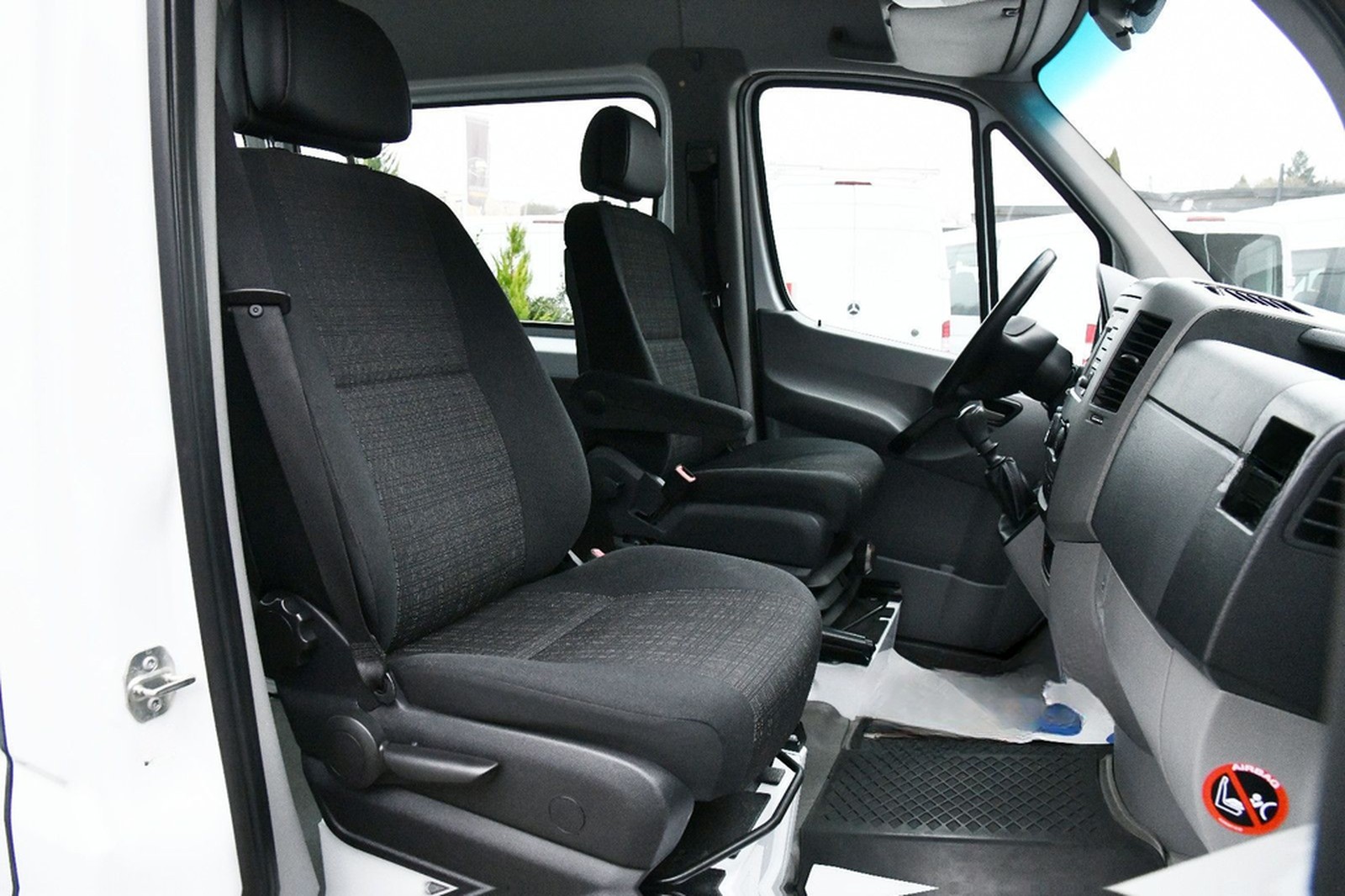 Mercedes-Benz Sprinter 313CDI Bus 9-Sitze L2H2 RWD Schwingsitz foto 26
