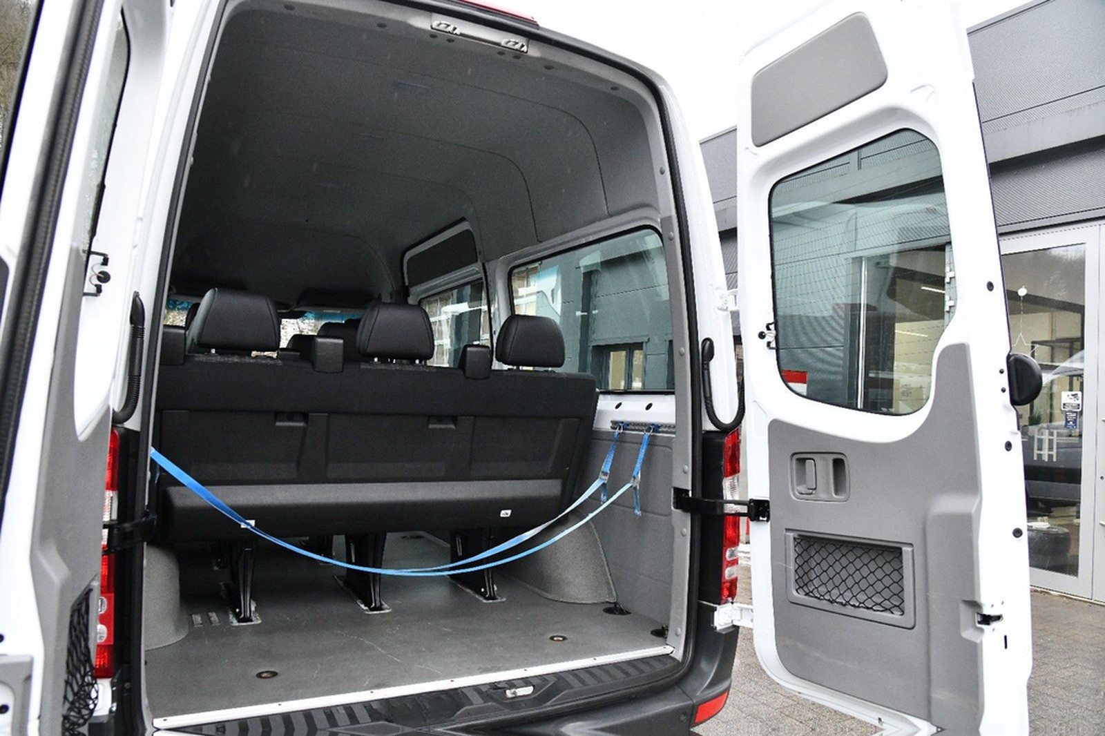 Mercedes-Benz Sprinter 313CDI Bus 9-Sitze L2H2 RWD Schwingsitz foto 32