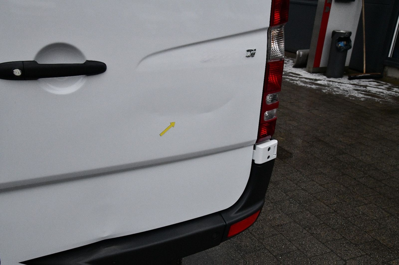Mercedes-Benz Sprinter 313CDI Bus 9-Sitze L2H2 RWD Schwingsitz foto 33