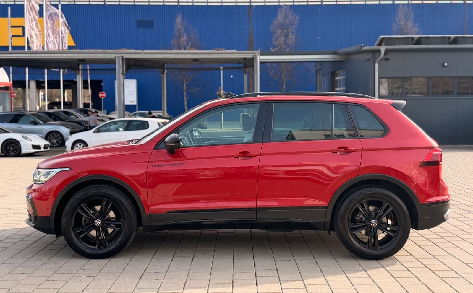 Volkswagen Tiguan 2.0 TDI Urban Sport *PANO-AREA-MATRIX* foto 2