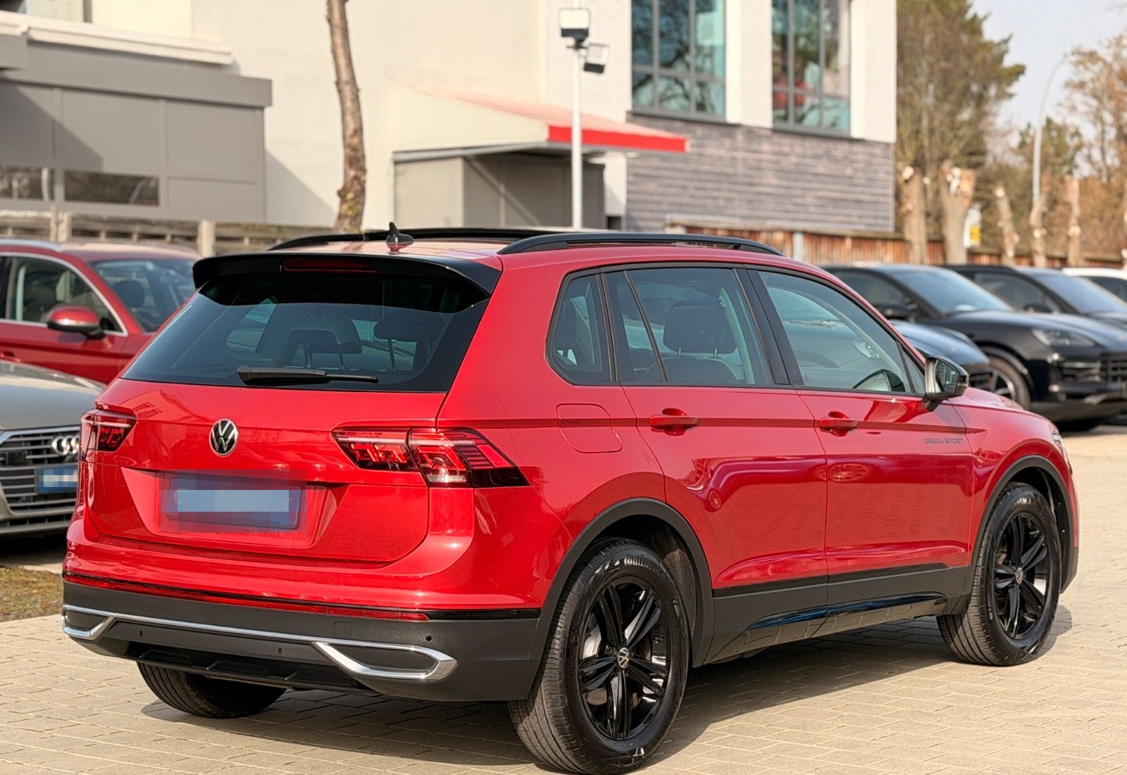 Volkswagen Tiguan 2.0 TDI Urban Sport *PANO-AREA-MATRIX* foto 5