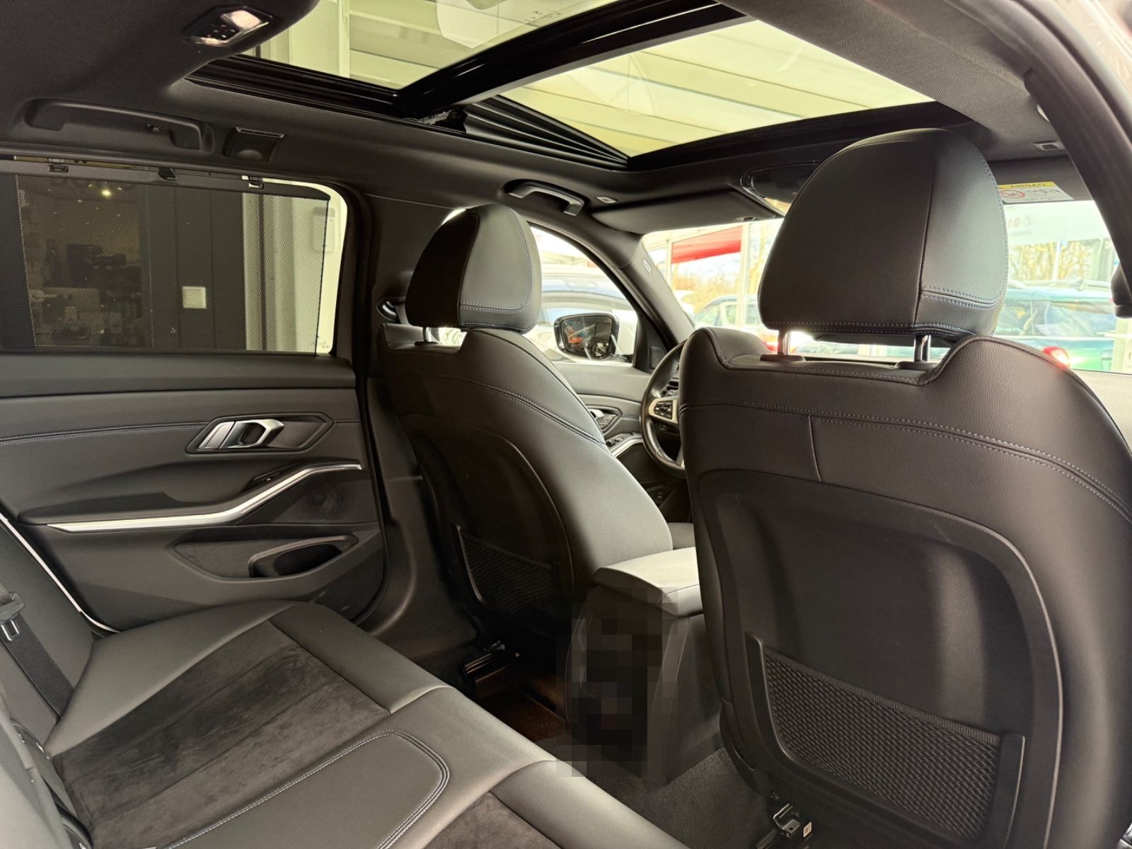 BMW 330 i xDrive M Sport Pano AHK Garantie foto 11