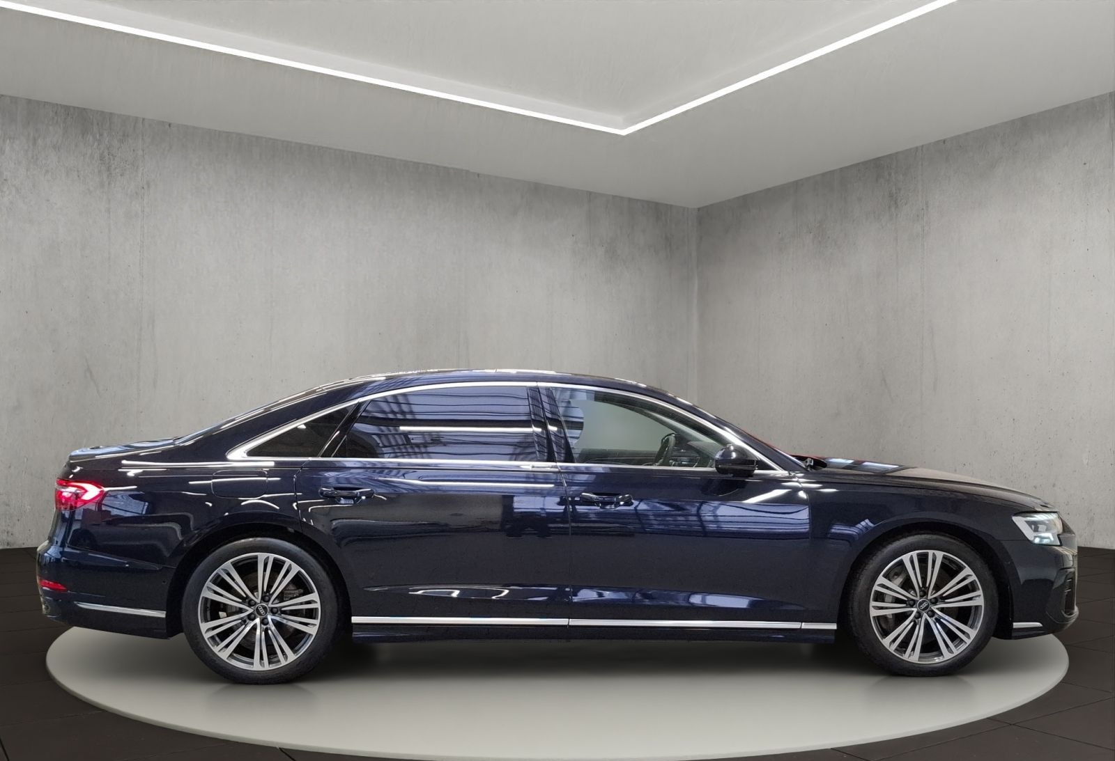 Audi A8 L TFSI e 60 e quattro 340(462) kW(PS) foto 7