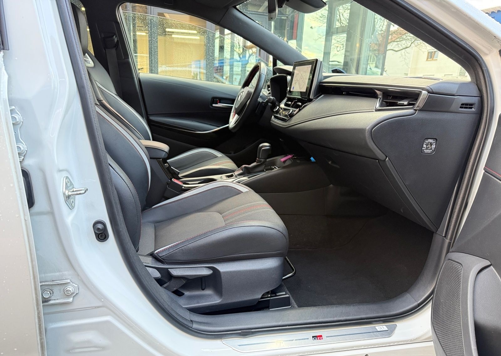 Toyota Corolla 2.0 Hybrid GR Sport foto 12