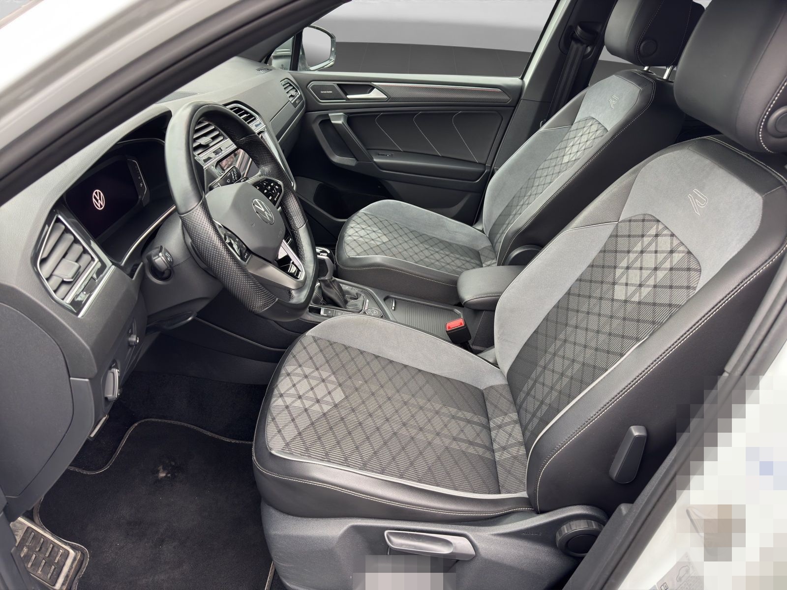 Volkswagen Tiguan Allspace 2.0 TDI 4M R-LINE LM20 MATRIX 36 foto 4