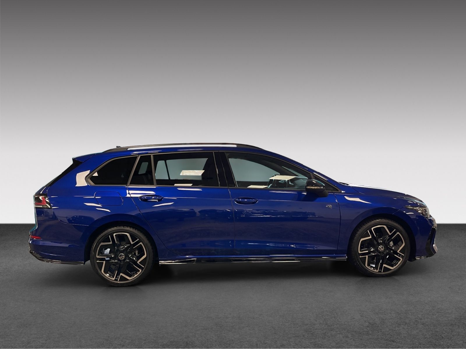 Volkswagen Golf Variant 1.5 eTSI DSG R-Line AHK Pano foto 4
