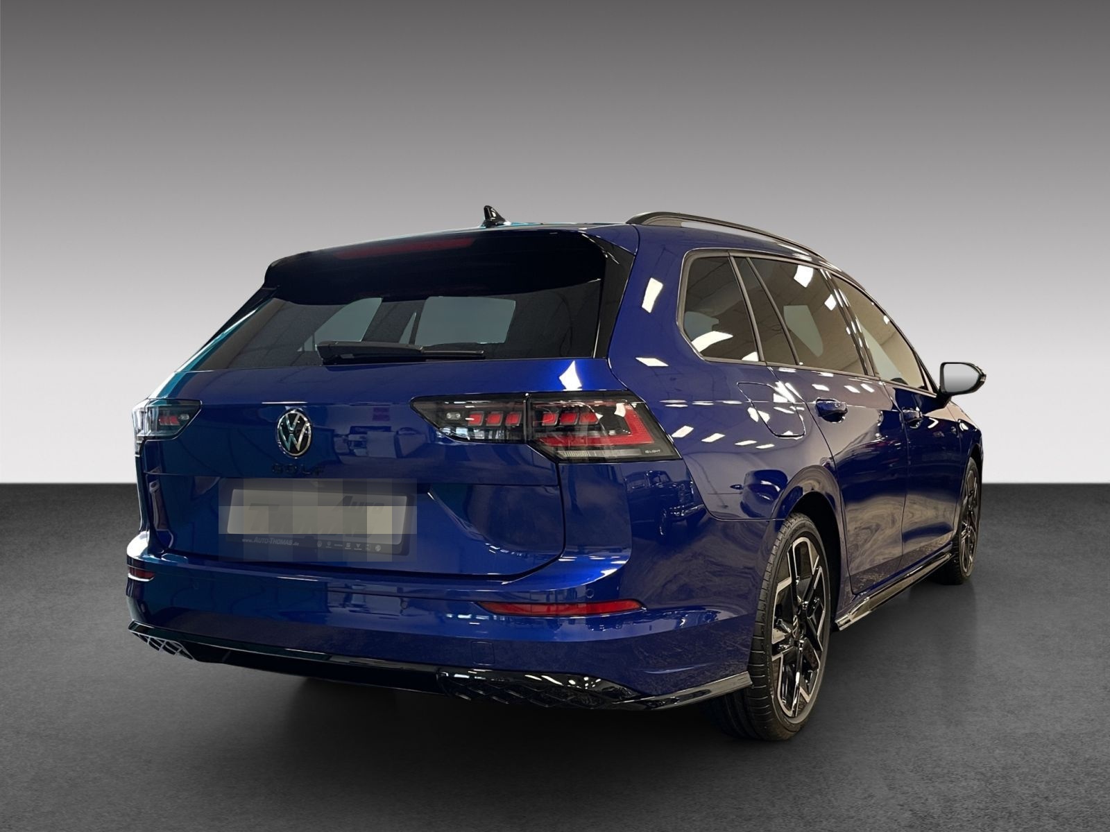 Volkswagen Golf Variant 1.5 eTSI DSG R-Line AHK Pano foto 6
