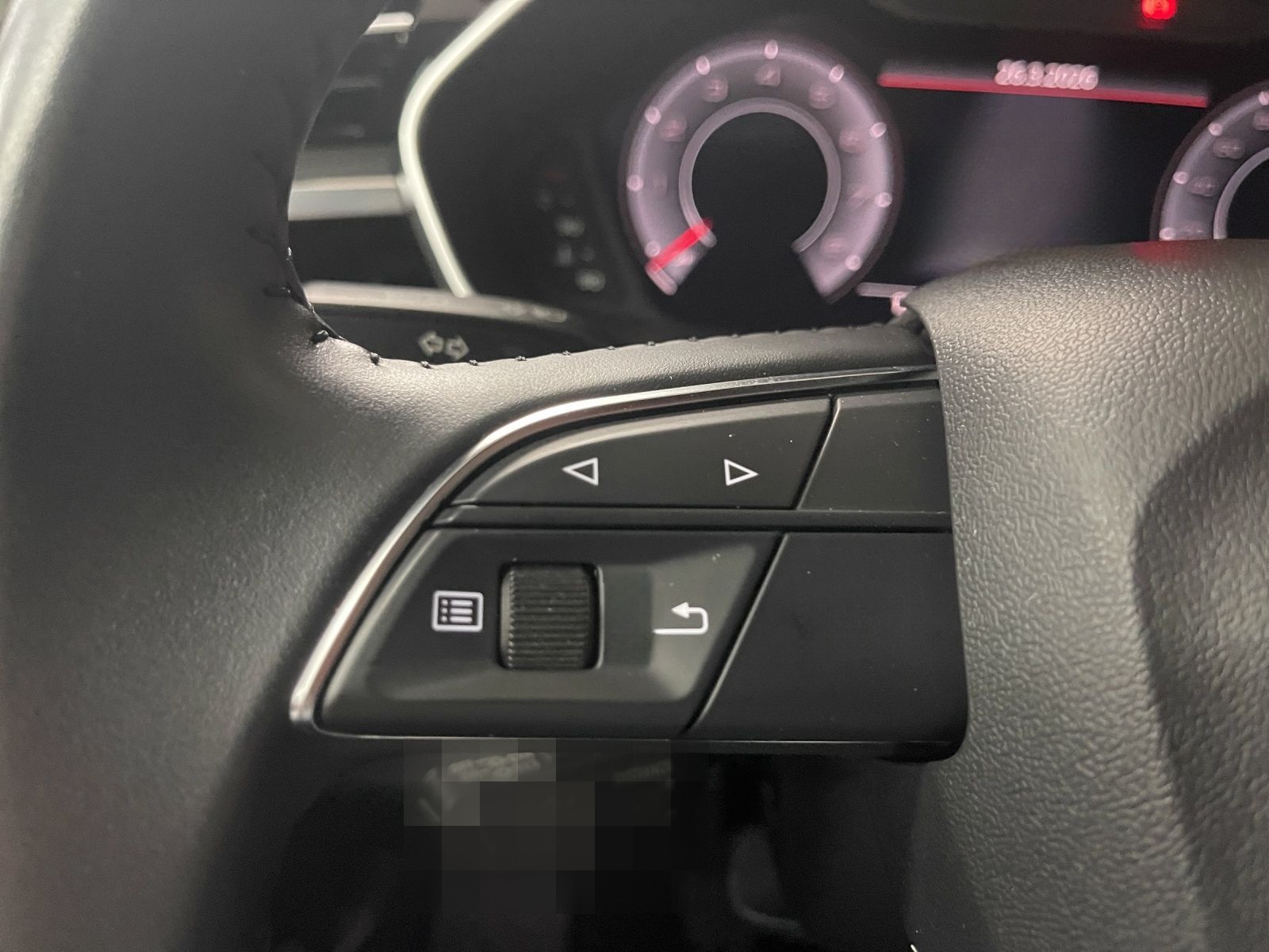 Audi Q3 35 TFSI advanced Matrix LM 18" B&O Navi ACC foto 25