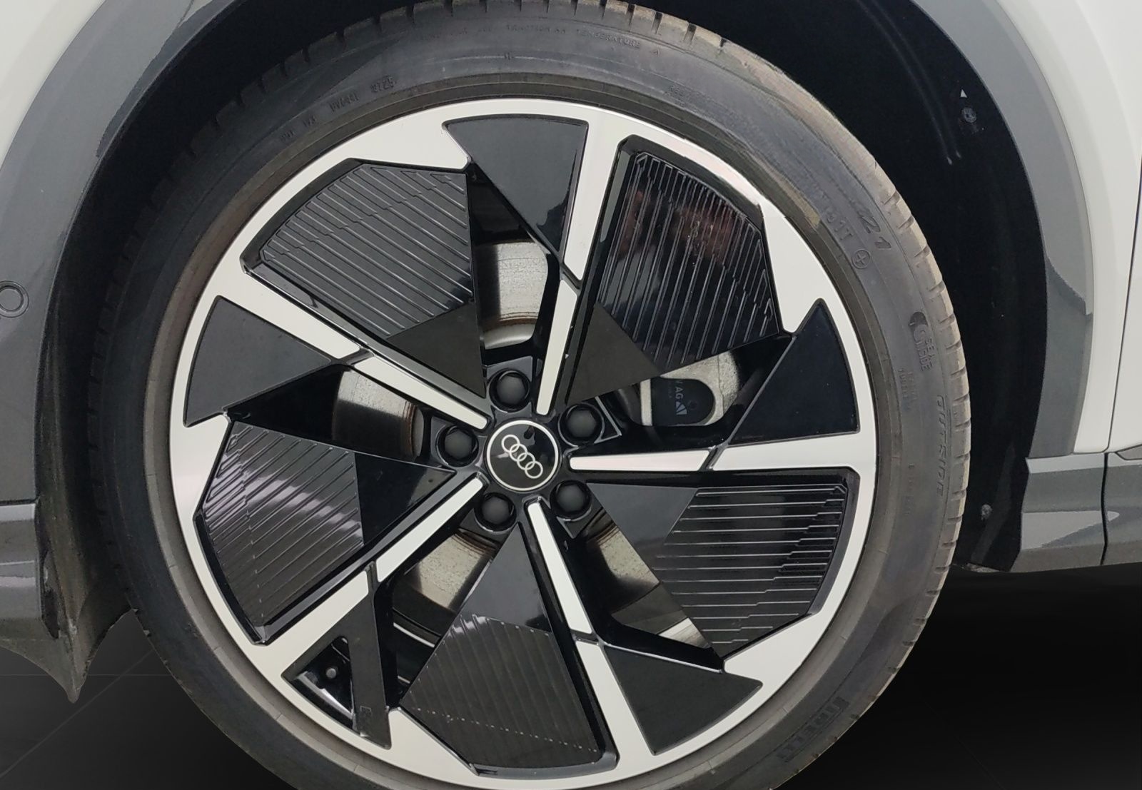Audi Q4 e-tron 40 S LINE LM21 AHK WÄRMEPUMPE MATRIX foto 8