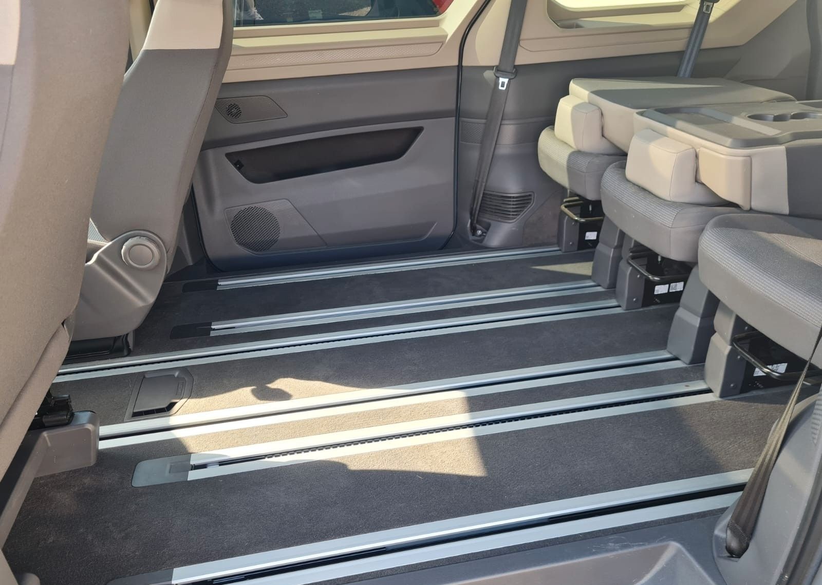 Volkswagen Multivan 2.0 TDI *Pano*Matrix* foto 7